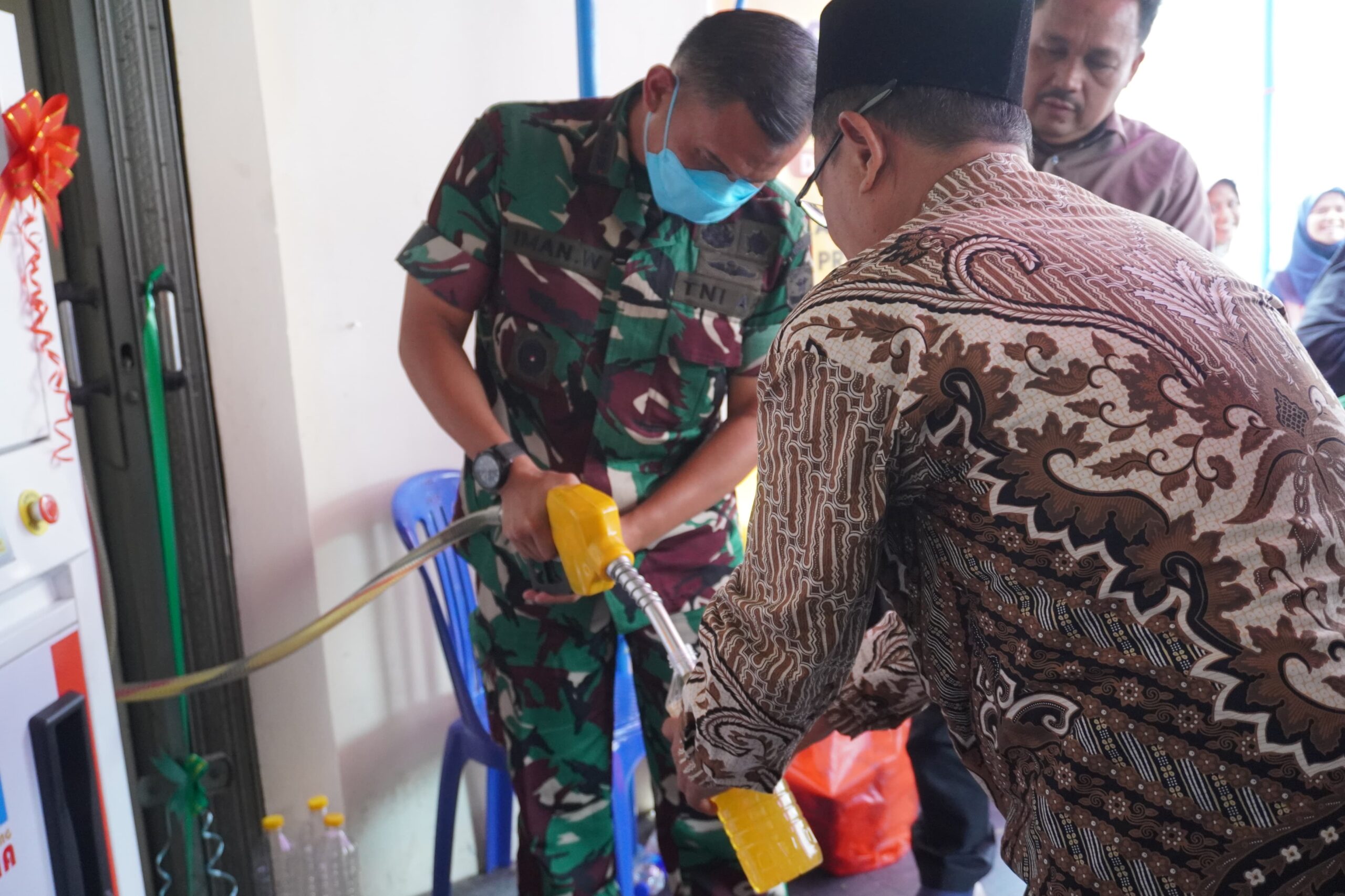 Pomindo Resmi Beroperasi di Depok, Harga Minyak Goreng Lebih Terjangkau untuk Masyarakat