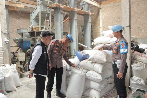 Polres Pringsewu sidak pabrik beras