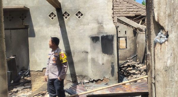 kebakaran rumah di Tanggamus