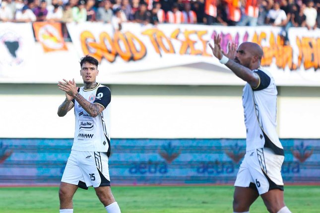 Laga Emosional di Ternate, Shayne Pattynama Siap Bawa Persija Taklukkan Malut United