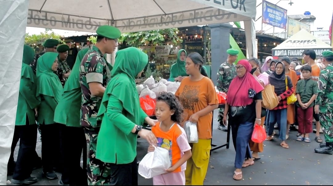 Kodim 0508/Depok dan Persit Bagikan 120 Takjil, Wujud Kepedulian di Bulan Ramadan