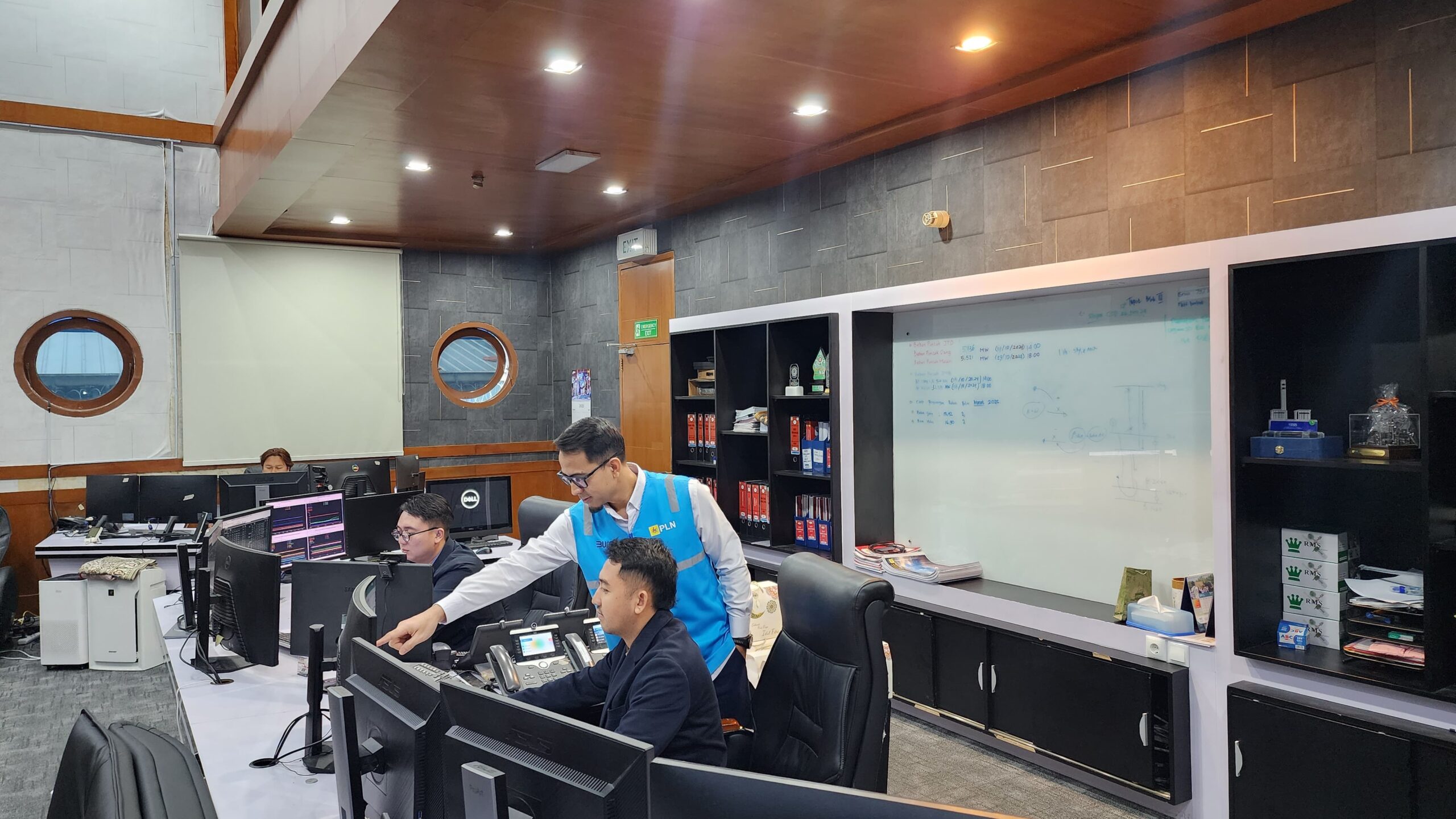 PLN UIP2B Jamali melalui PLN Unit Pelaksana Pengatur Beban (UP2B) Jawa Tengah & D.I. Yogyakarta menggelar siaga kelistrikan nasional.