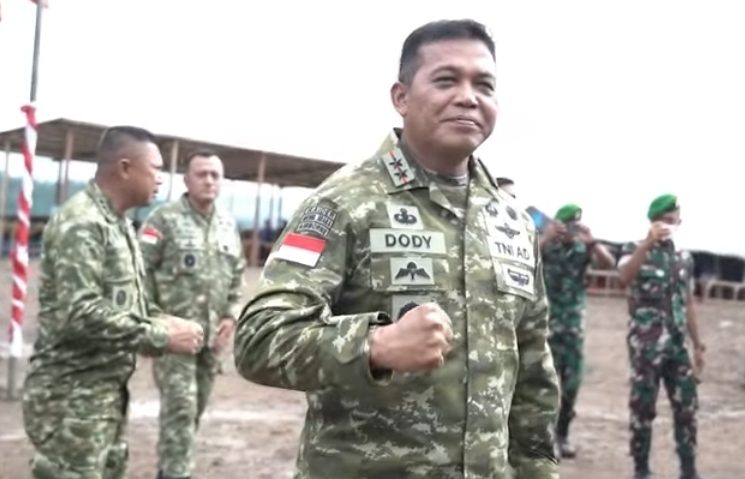 Pangdam XV/Pattimura Tegaskan Penataan Gunung Botak, Tambang Ilegal Didorong ke Jalur Legal
