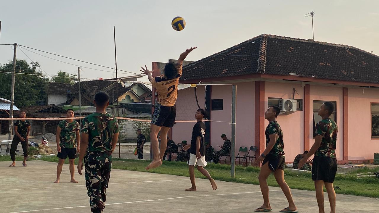 Lewat Bola Voli, TNI dan Pemuda Desa Godo Bangun Sinergi di Lokasi TMMD