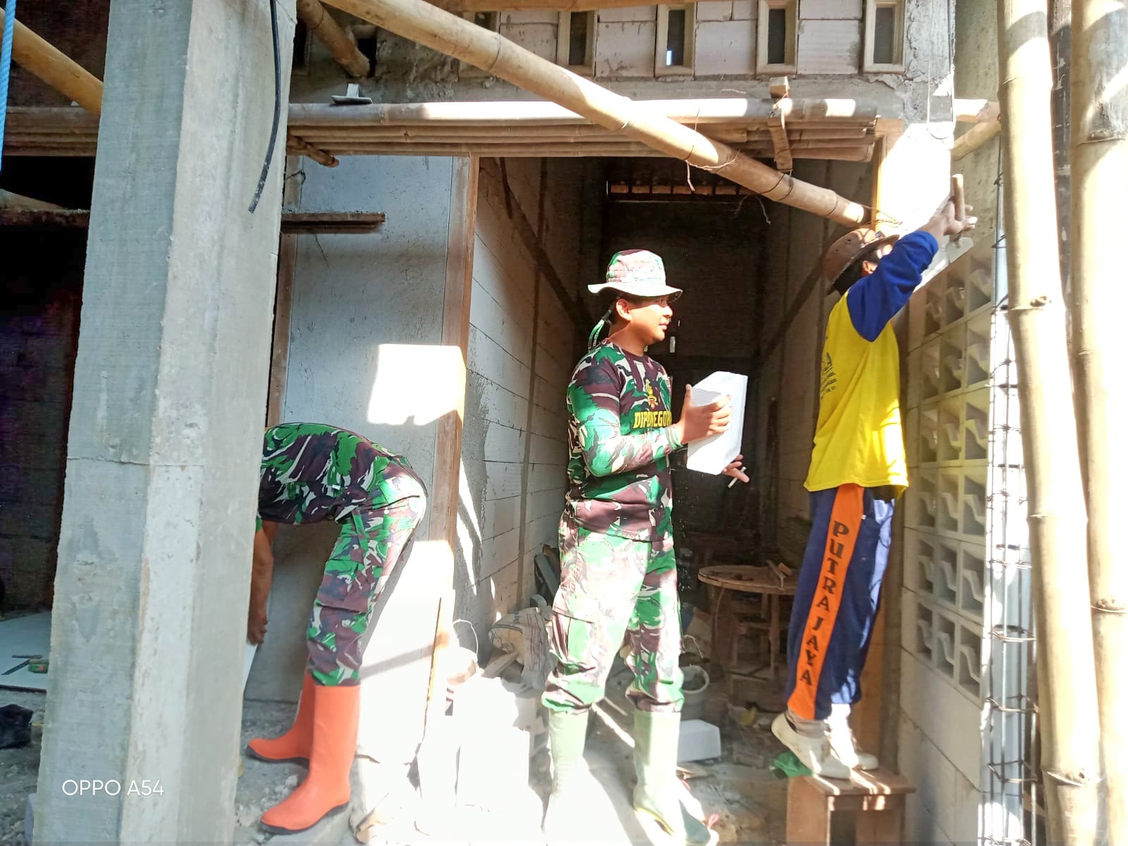 Satgas TMMD 128 Kodim Pati Kebutan Renovasi RTLH, Warga Segera Tempati Rumah Layak Huni