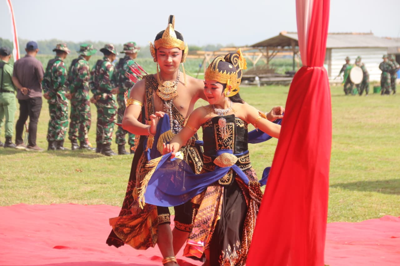 Penampilan Seni Barong RKWB Meriahkan Penutupan TMMD Reguler Ke-128 Kodim Pati