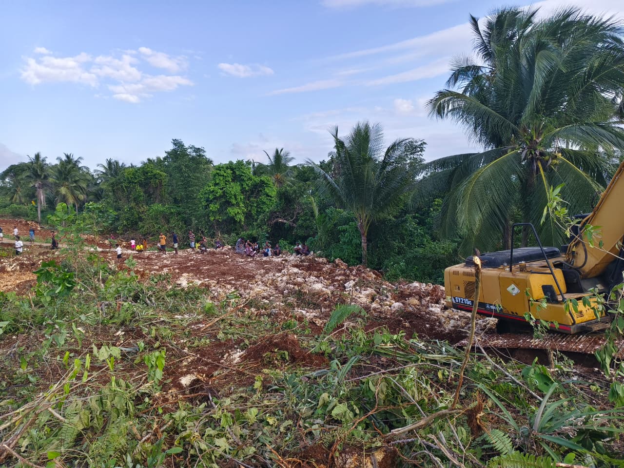 Pembukaan Jalan Penghubung Kepulauan Umbele Capai 23 Persen, Satgas TMMD dan Warga Terus Percepat Pekerjaan
