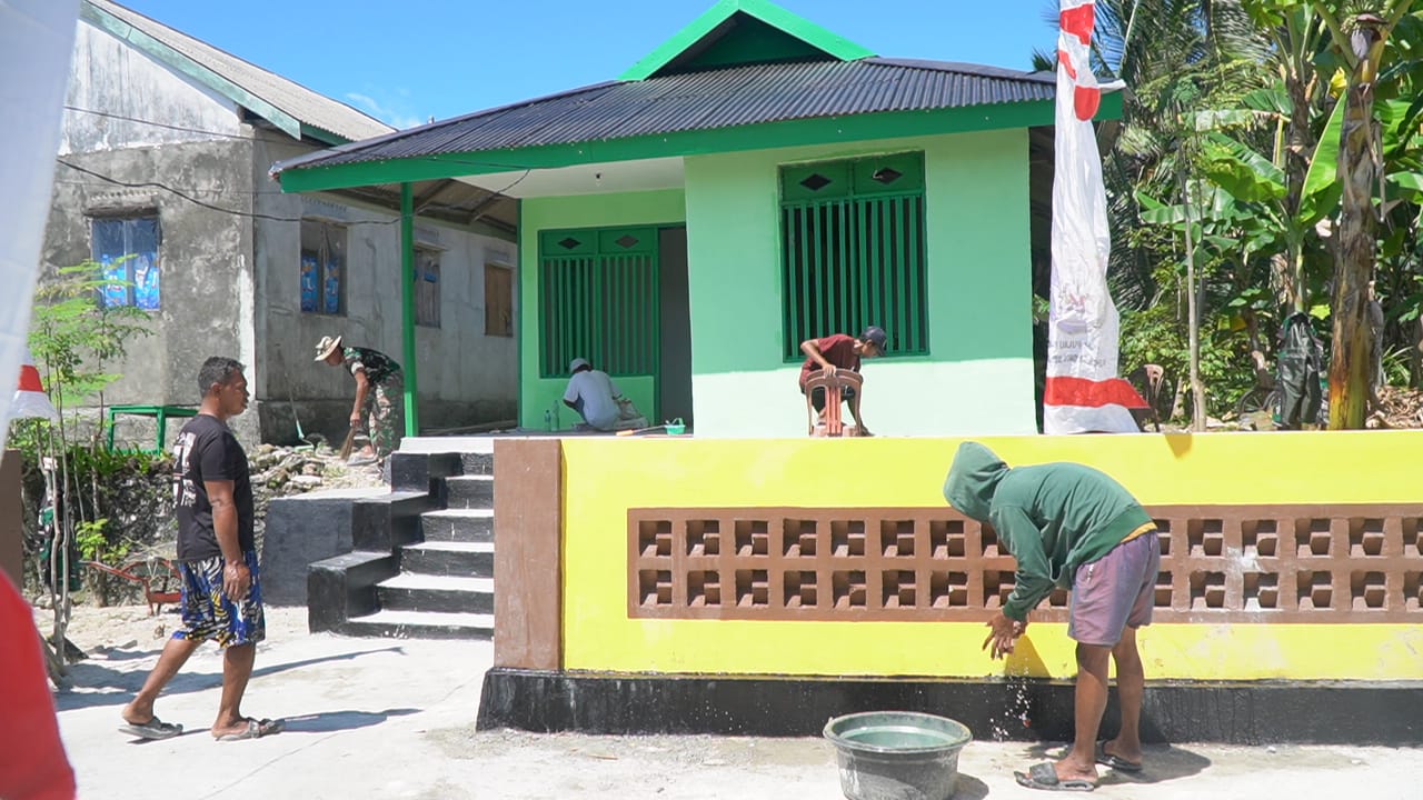Renovasi RTLH Milik Bapak Hardi di Desa Pulau Dua Masuki Tahap Finishing
