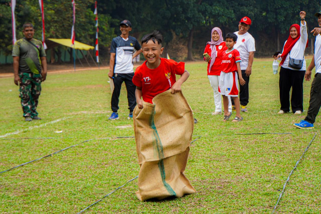 Anak-anak Prajurit Gagak Hitam Meriahkan HUT ke-81 RI dengan Lomba Tradisional