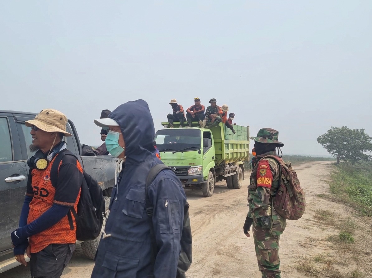 Kantor Pertanahan Kabupaten Banyuasin bersama tim gabungan mengecek potensi Karhutla di Desa Rantau Bayur.
